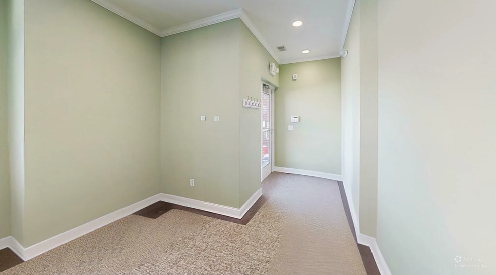 More Photos Of 447 Naubuc Ave, Glastonbury Office For Sale