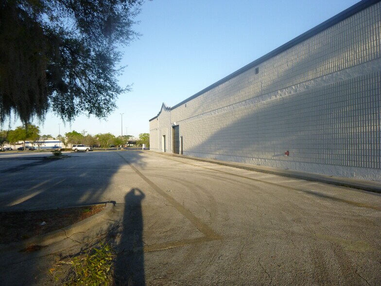 More Photos Of 3100 SW College Rd, Ocala Unknown For Lease