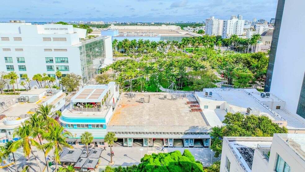 More Photos Of 433-445 Lincoln Rd, Miami, Miami Beach Storefront For Lease