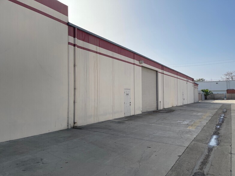 More Photos Of 2230 S Anne St, Santa Ana Manufacturing For Sale