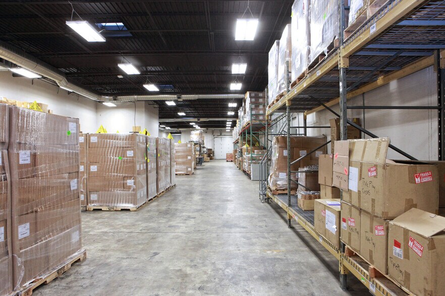 More Photos Of 817 E 4th St, Tulsa Showroom For Sale