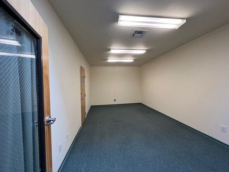 More Photos Of 920 Samoa Blvd, Arcata Storefront Retail Office For Lease