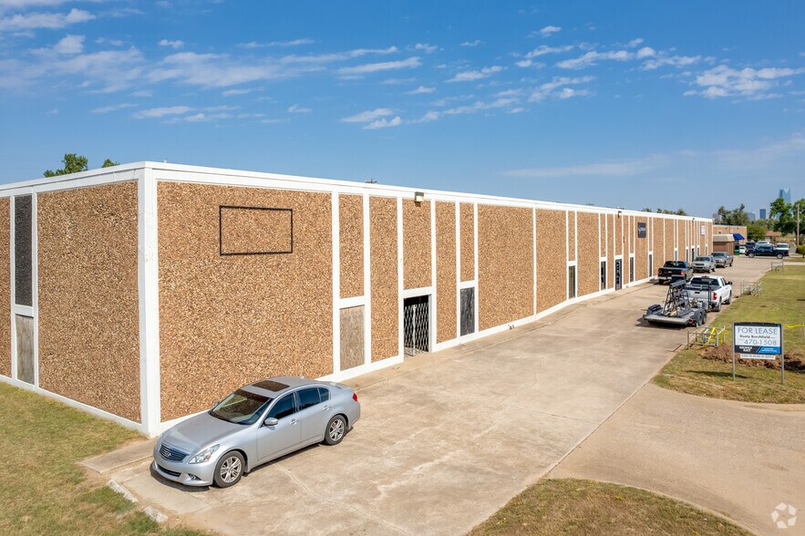 More Photos Of 2737-2749 W California Ave, Oklahoma City Warehouse For Lease