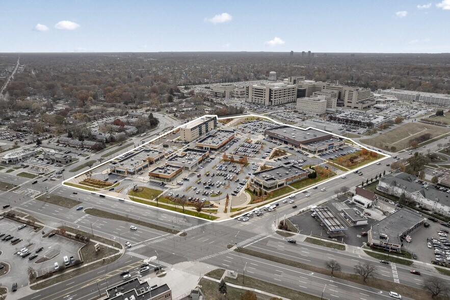 More Photos Of Woodward Ave, Royal Oak Unknown For Lease