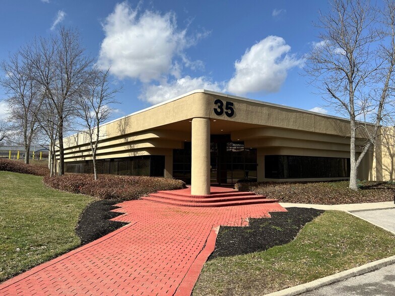 More Photos Of 35 Rockridge Rd, Englewood Warehouse For Sale