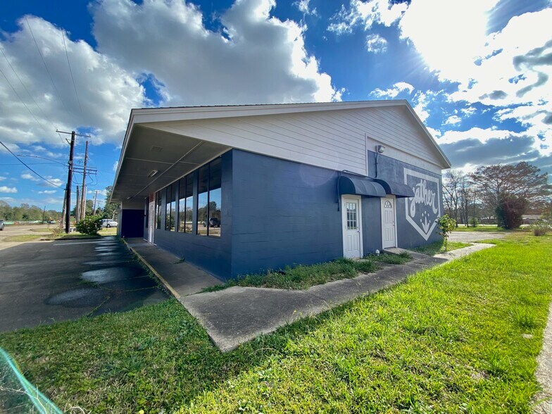 More Photos Of 2401 Port Neches Ave, Port Neches Restaurant For Sale