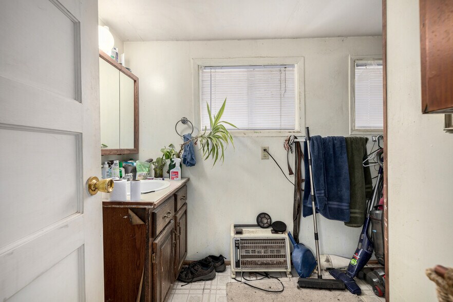 More Photos Of 8537 S Doubleheader Ranch Rd, Morrison Specialty For Sale