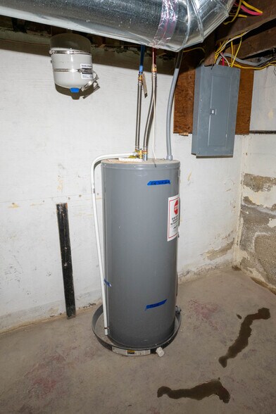 More Photos Of 128 E Bruce Ave, Dayton Multifamily For Sale