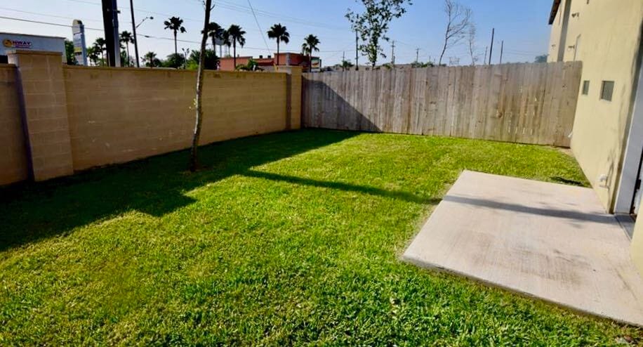 More Photos Of 1202 Upas Dr, Edinburg Apartments For Sale