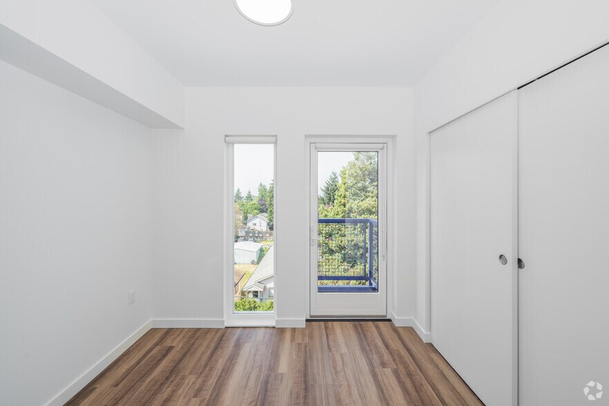 More Photos Of 9208 20th Ave SW, Seattle Apartments For Lease