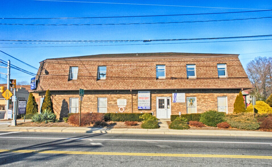 Primary Photo Of 425 Livingston St, Norwood Loft Creative Space For Lease