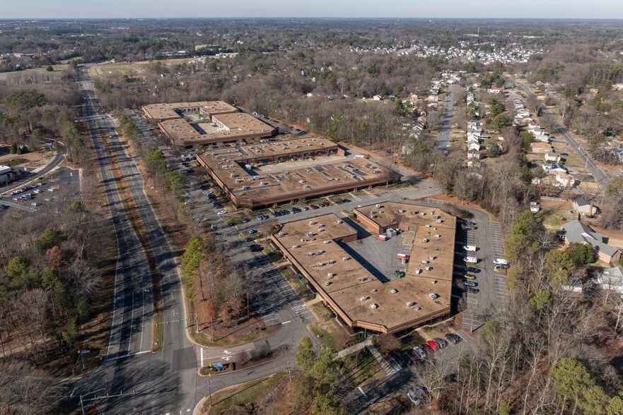 More Photos Of 1450-1470 E Parham Rd, Richmond Unknown For Lease