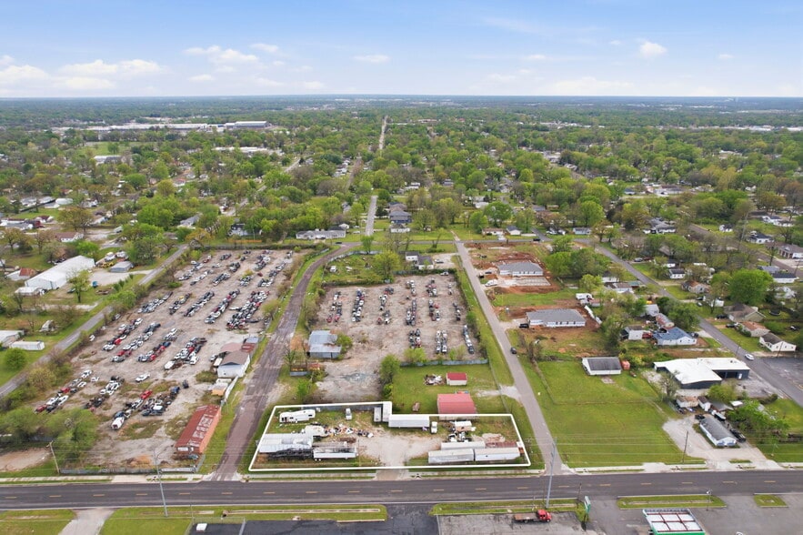 More Photos Of 2320 W Division St, Springfield Land For Sale
