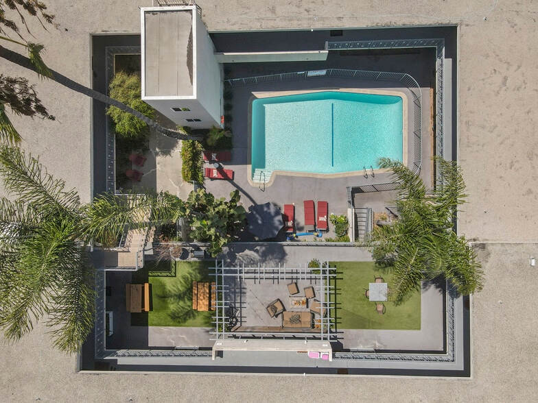 More Photos Of 621 E 99th St, Inglewood Apartments For Sale