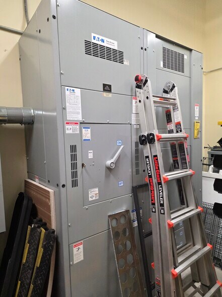 More Photos Of 37 Anderson Rd, Buffalo Medical For Sale