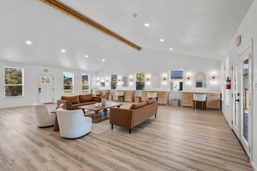 More Photos Of 9016 Private Road 2329, Terrell Lodge Meeting Hall For Sale
