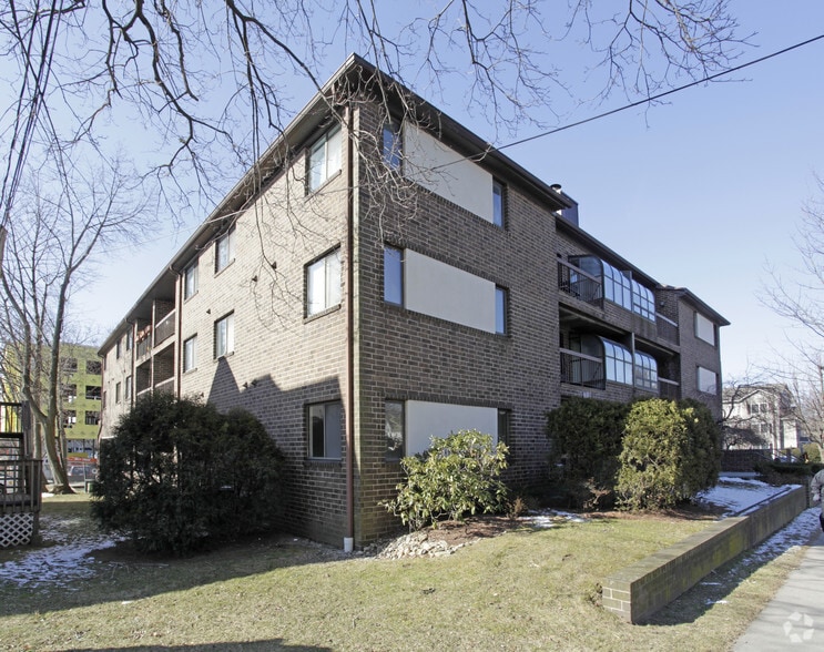 More Photos Of 1500-1516 Bedford St, Stamford Office For Sale