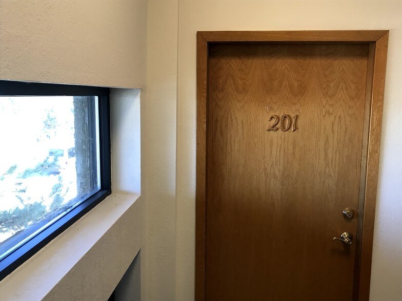 More Photos Of 3768 Norwood Dr, Littleton Warehouse For Lease