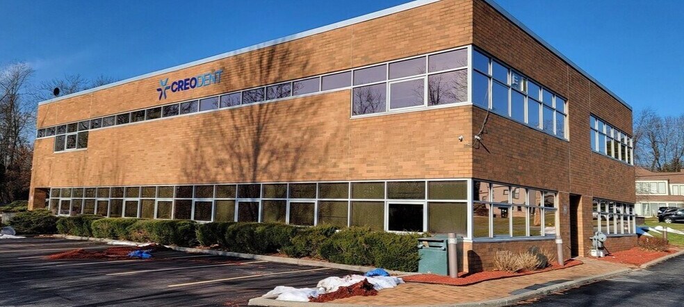 Primary Photo Of 9 Hdsn Vly Prof Plz, Newburgh Medical For Sale