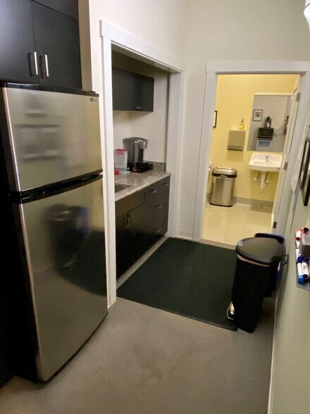 More Photos Of 2831-2849 7th St, Berkeley Office For Sale