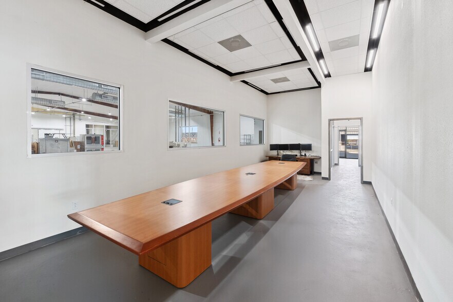 More Photos Of 4200 W Mile 3 Rd, Mission Food Processing For Sale