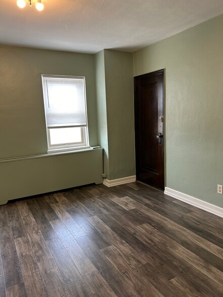 More Photos Of 103 E Maple Ave, Beaver Dam Apartments For Sale