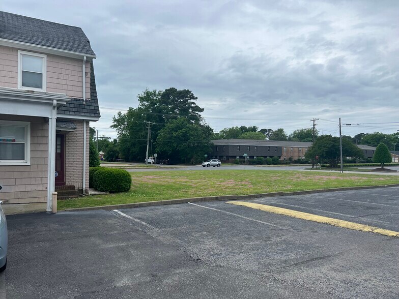 More Photos Of 5000 Portsmouth Blvd, Portsmouth Office For Sale