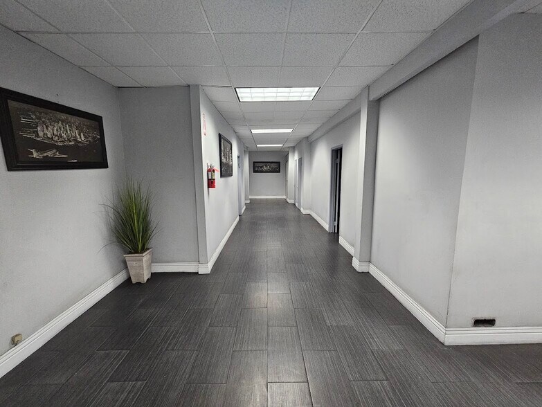 More Photos Of 777 E Washington Blvd, Los Angeles Warehouse For Lease