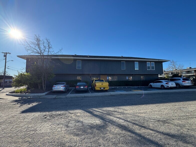 More Photos Of 610-638 Azalea Ave, Redding Office For Lease