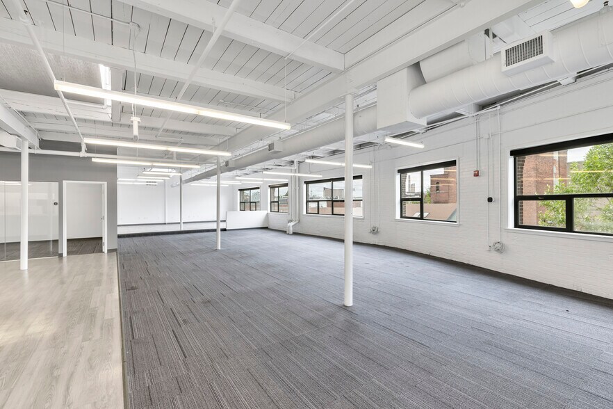 More Photos Of 56 Roland St, Charlestown Flex For Lease