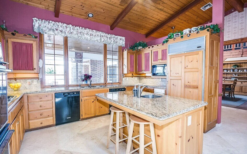 More Photos Of 1625 N Cherry Cir, Mesa Healthcare For Sale