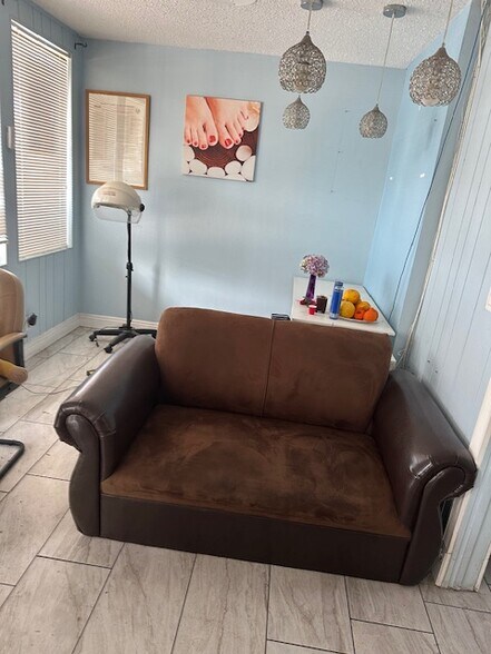 More Photos Of 641-681 S Beach Blvd, La Habra Unknown For Lease