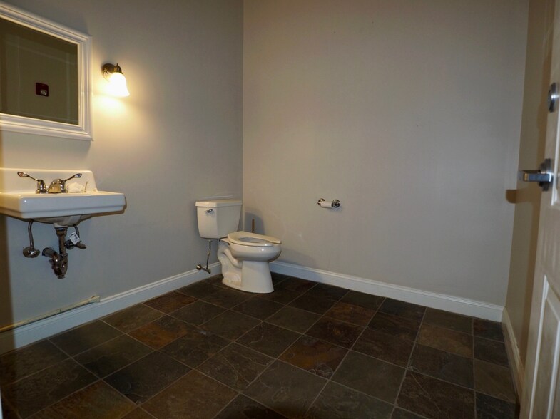 More Photos Of 58 Prescott St, Lowell Office For Sale