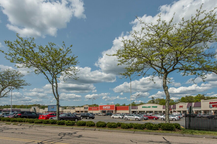 More Photos Of 600 South St W, Raynham Unknown For Lease