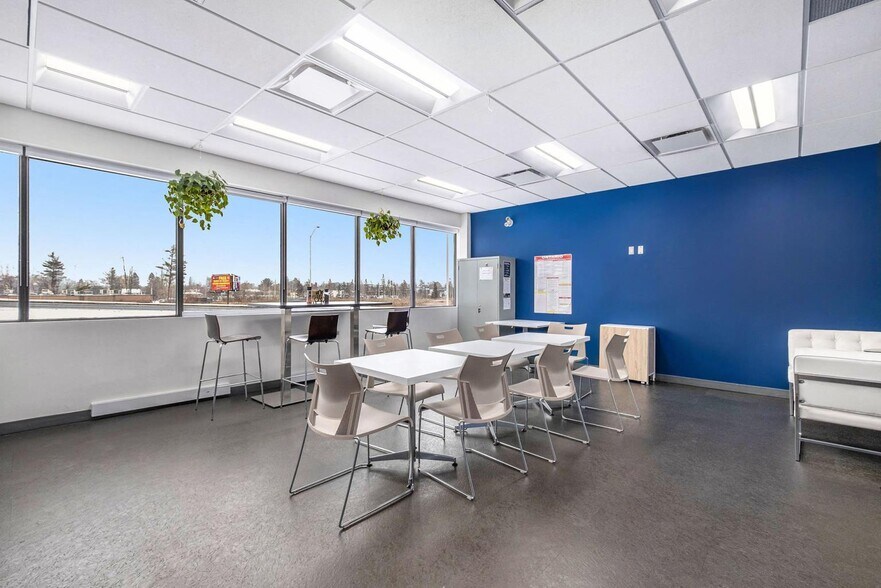 More Photos Of 6 Antares Dr, Nepean Office For Sale