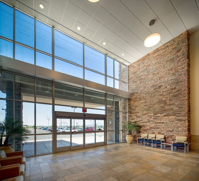 More Photos Of 5750 E Highway 90, Sierra Vista Medical For Lease