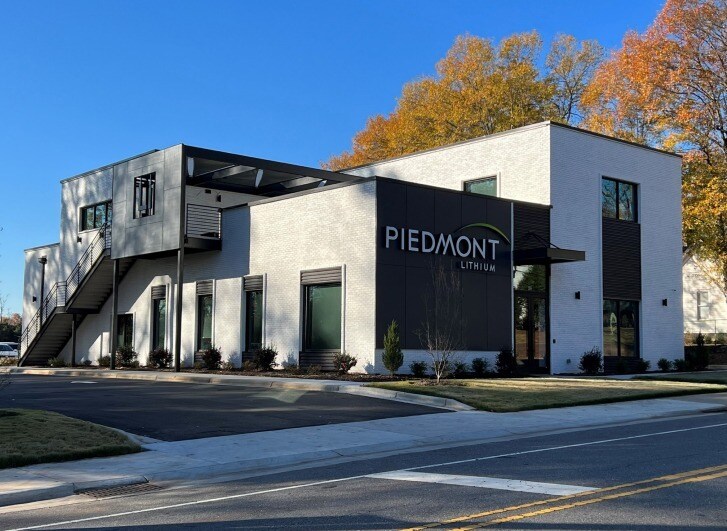 Primary Photo Of 42 E Catawba St, Belmont Office For Lease