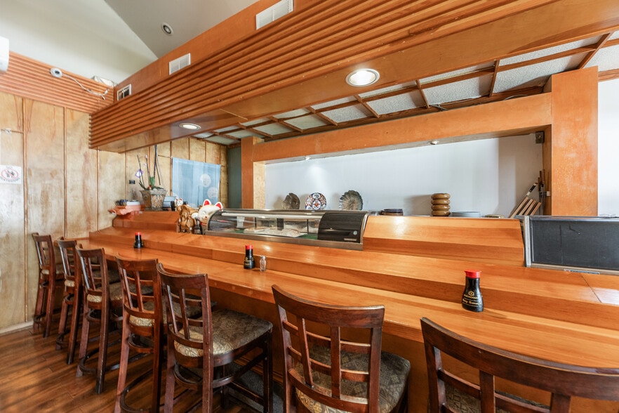 More Photos Of 4464 Montrose Blvd, Houston Specialty For Lease