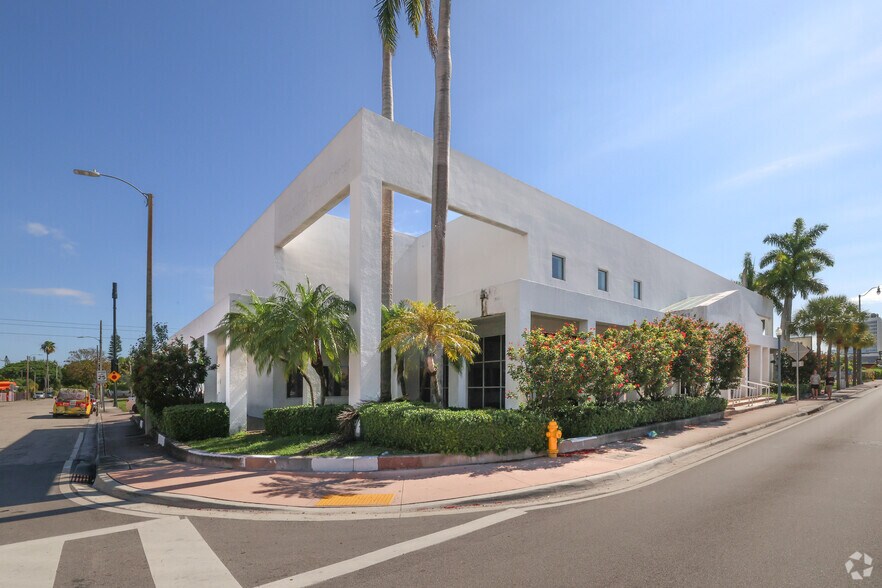 Primary Photo Of 3099 SW 8th St, Miami Medical For Lease