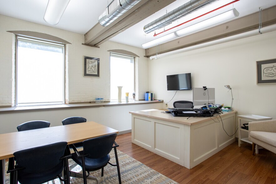 More Photos Of 125 Pecks Rd, Pittsfield Warehouse For Sale