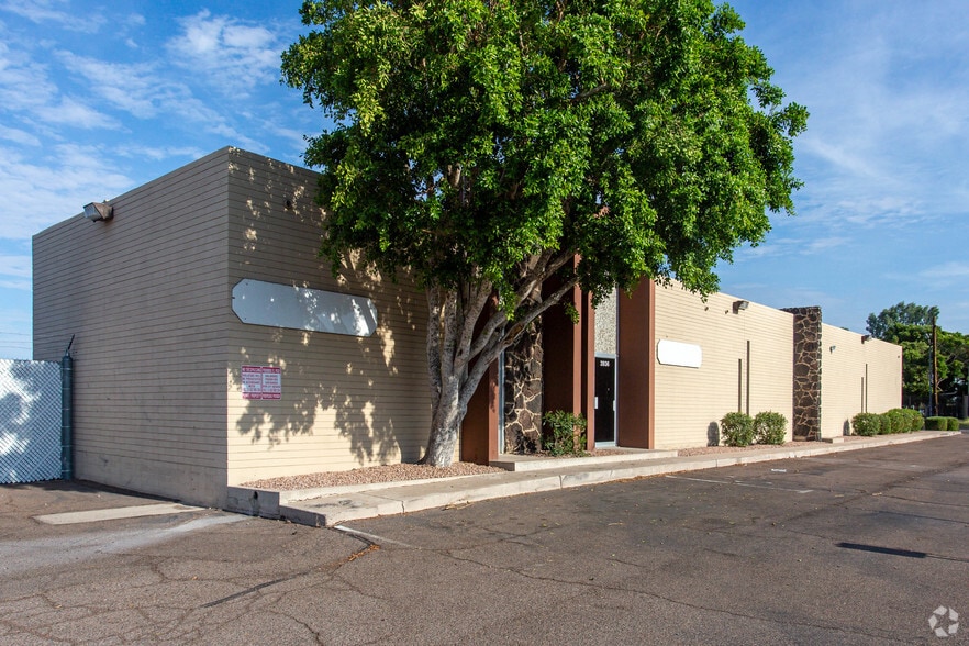 More Photos Of 3002-3066 W Clarendon Ave, Phoenix Unknown For Lease