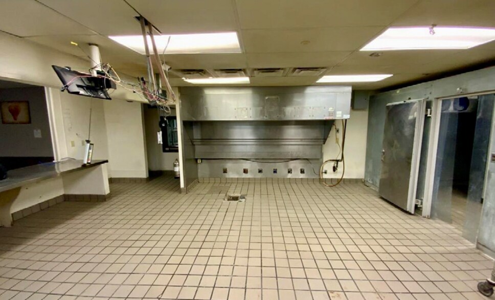 More Photos Of 611 Rancho Viejo Dr, Laredo Fast Food For Lease