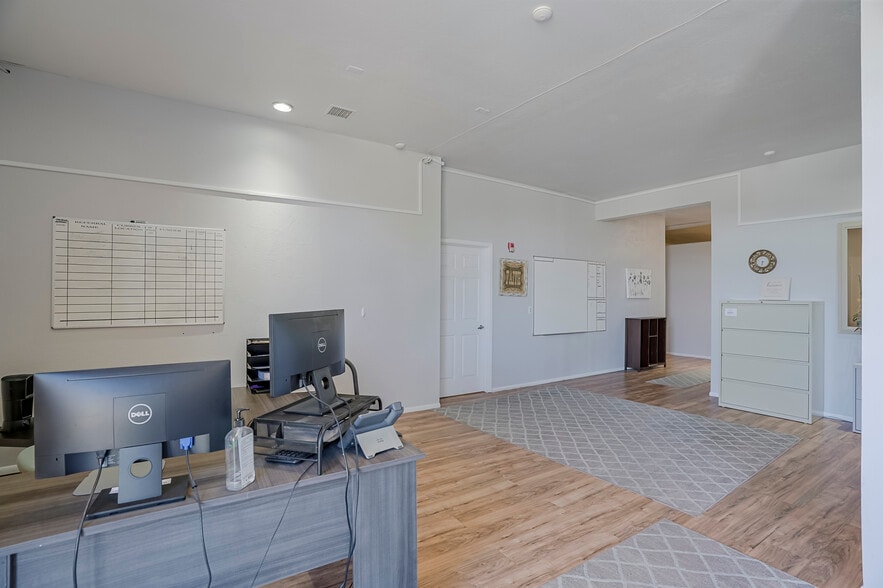 More Photos Of 2517 N Great Western Dr, Prescott Valley Freestanding For Lease