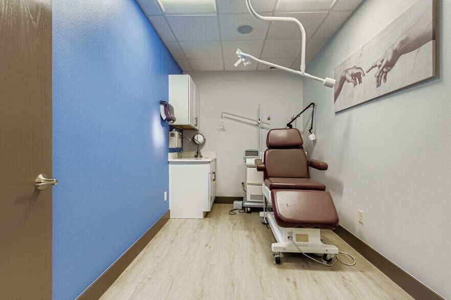 More Photos Of 5420 S Quebec St, Englewood Medical For Sale