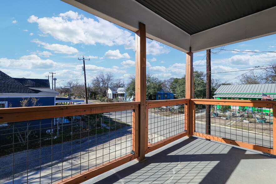 More Photos Of 1512 Wyoming St, San Antonio Apartments For Sale