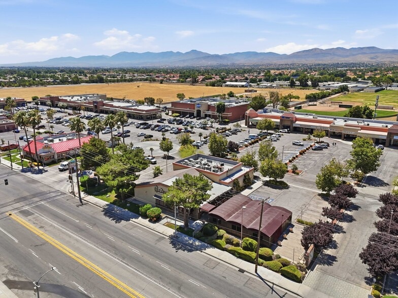 More Photos Of 2140 E Palmdale Blvd, Palmdale Unknown For Lease