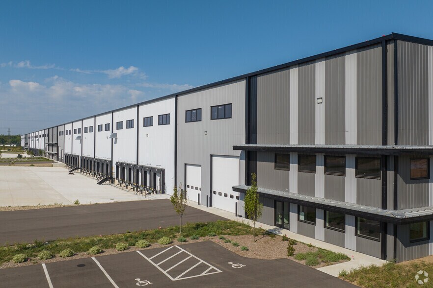 More Photos Of 203 Stonemont Dr, Bristol Warehouse For Sale