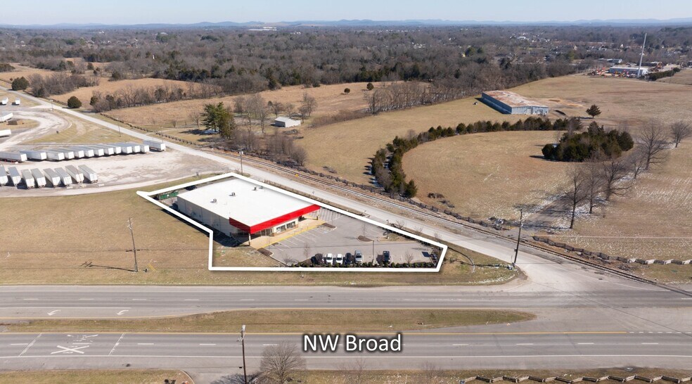 Primary Photo Of 2204 NW Broad St, Murfreesboro Freestanding For Sale