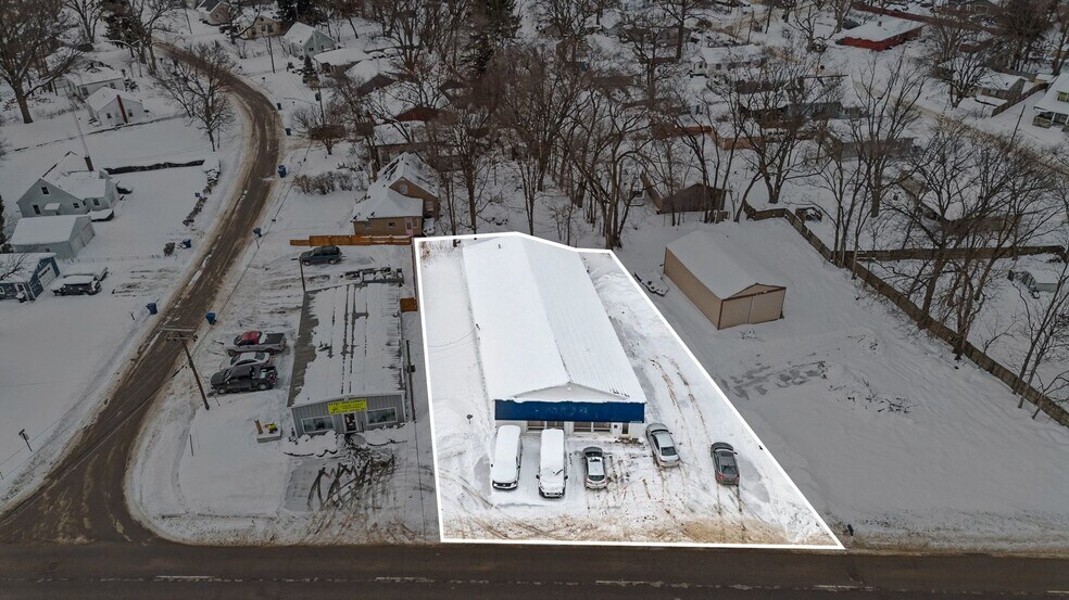 Primary Photo Of 1240 Pipestone Rd, Benton Harbor Office For Sale