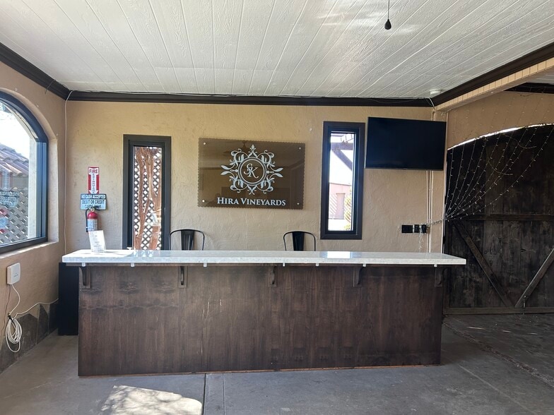 More Photos Of 8482 W Linne Rd, Tracy Winery Vineyard For Lease